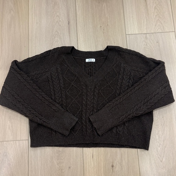 Sweater - Picture 1 of 3